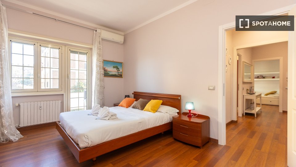 Apartment Rome, 1 bed — photo 2