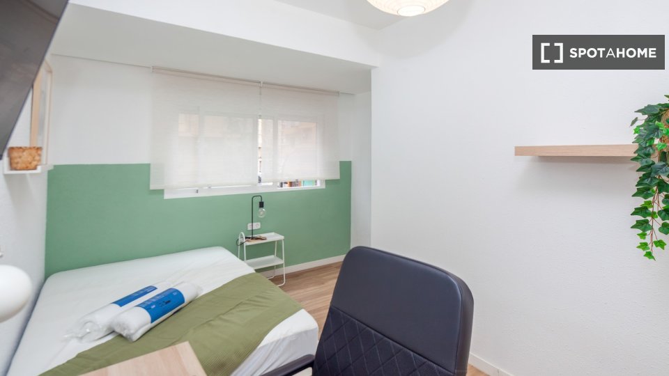 Habitación en piso compartido, Nou Moles, Valencia