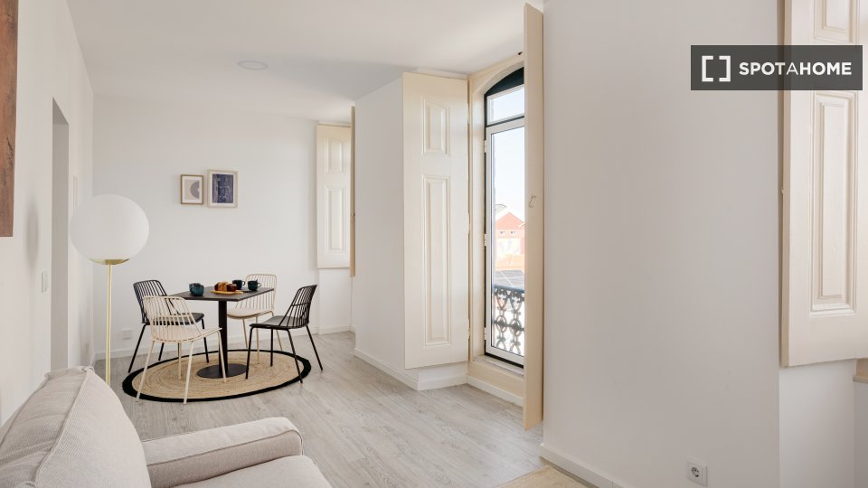 Apartment Lisbon, 2 beds — photo 11