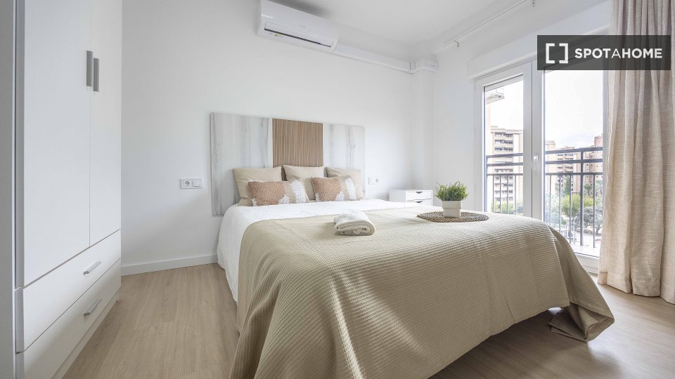 Chambre double Valence, 4 chambres, 100m² — photo 5