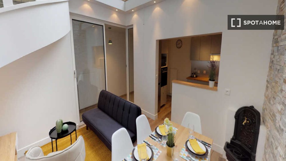 Double room Paris, 5 beds, 140m² — photo 4