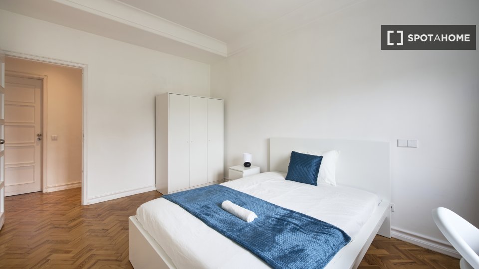 Double room Lisbon, 9 beds — photo 41
