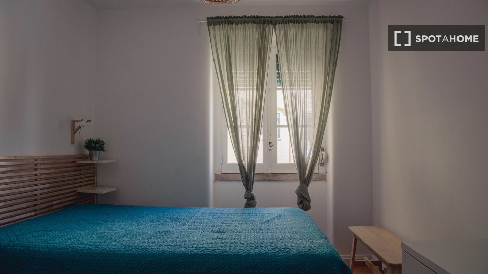 Double room Lisbon, 6 beds — photo 10