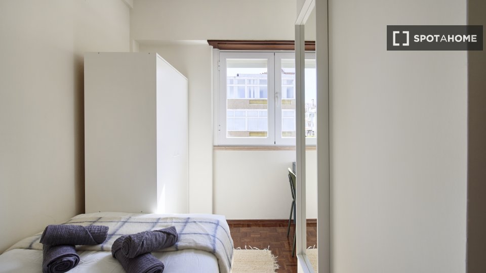 Double room Lisbon, 10 beds — photo 9
