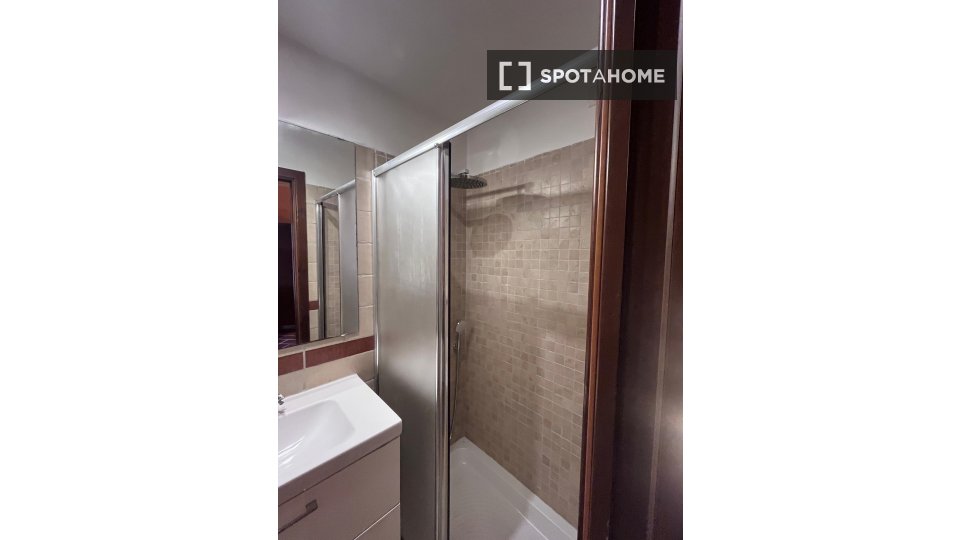 Double room Rome, 4 beds, 94m² — photo 44