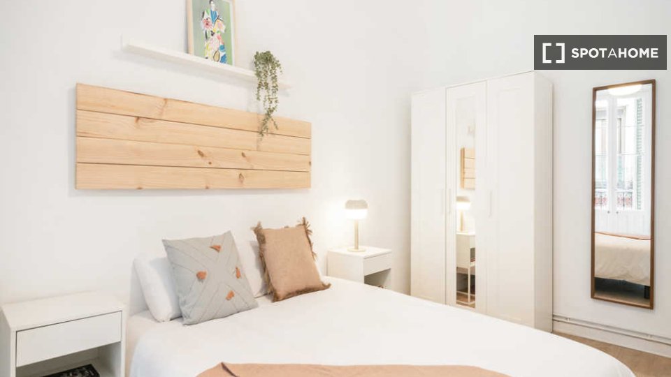 Double room Madrid, 7 beds — photo 20