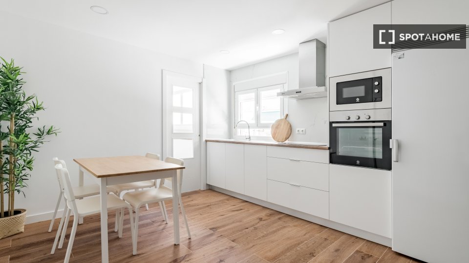 Apartment Madrid, 4 beds, 115m² — photo 16