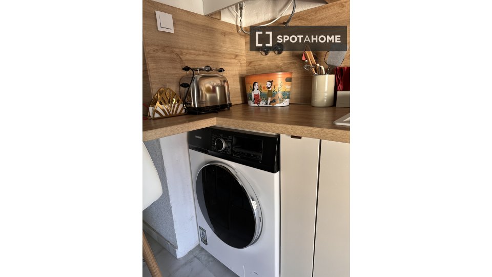 Apartamento de 1 dormitorio en alquiler en Salobreña.