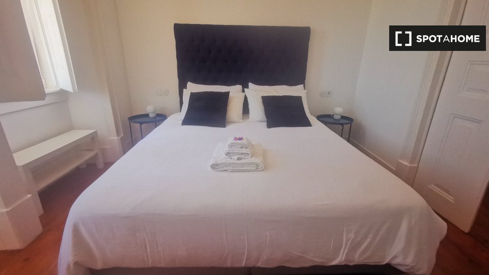 Apartment Lisbon, 3 beds, 150m² — photo 8