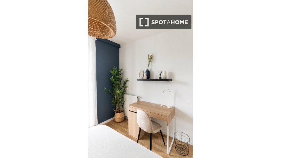 Chambre double Paris, 4 chambres — photo 23