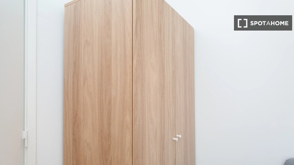 Double room Lisbon, 5 beds — photo 3