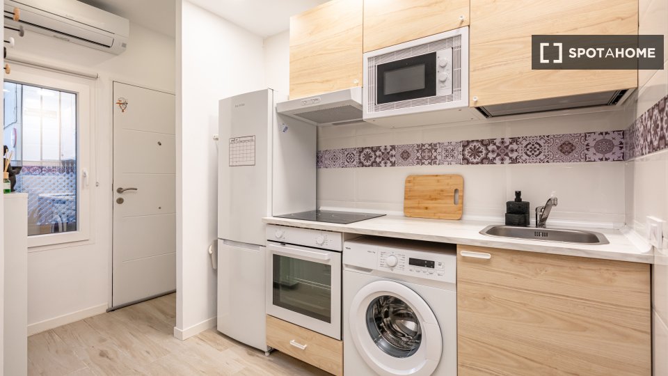 Piso de 2 habitaciones en alquiler en Puerta Bonita, Madrid
