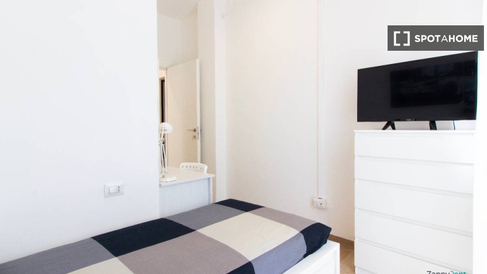 Double room Milan, 7 beds — photo 10
