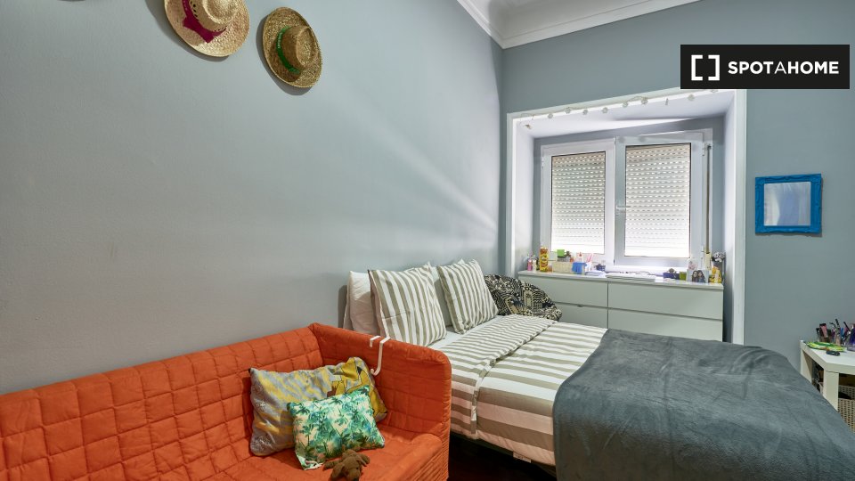 Double room Lisbon, 8 beds — photo 1