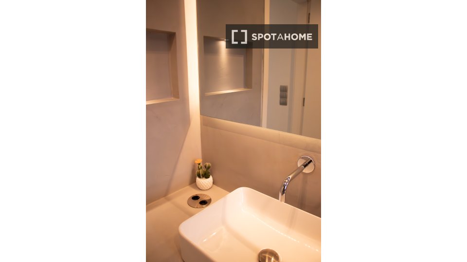 Apartment Lisbon, 2 beds, 100m² — photo 3