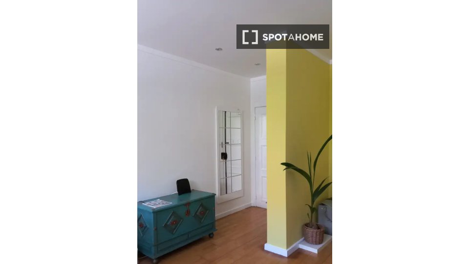 Apartment Lisbon, 1 bed — photo 1