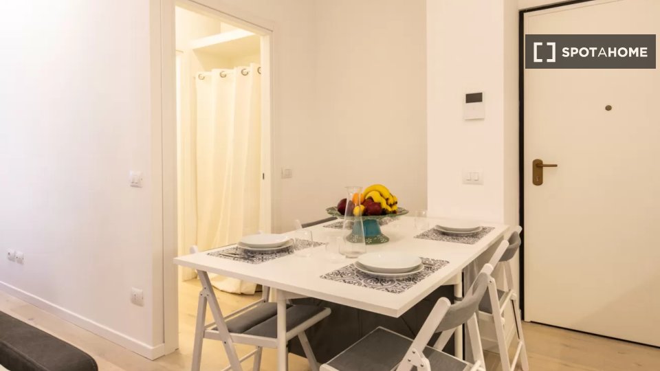 Apartment Milan, 1 bed, 33m² — photo 3