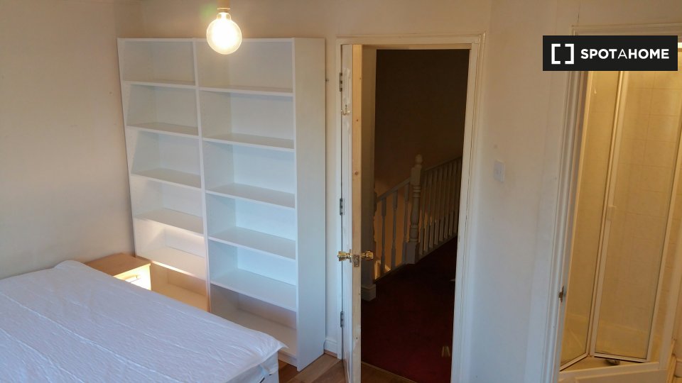 Double room London, 6 beds — photo 1