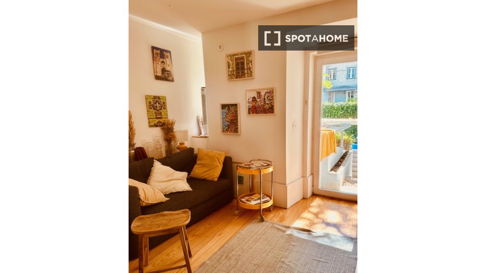 Apartment Lisbon, 1 bed, 78m² — photo 1