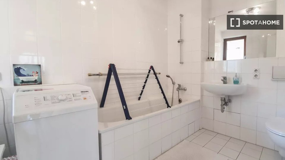 Apartment Berlin, 1 bed, 73m² — photo 17