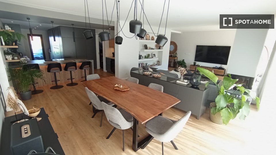 Double room Lisbon, 4 beds — photo 17