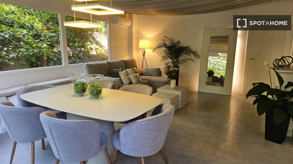 Apartment Madrid, 4 beds — photo 20