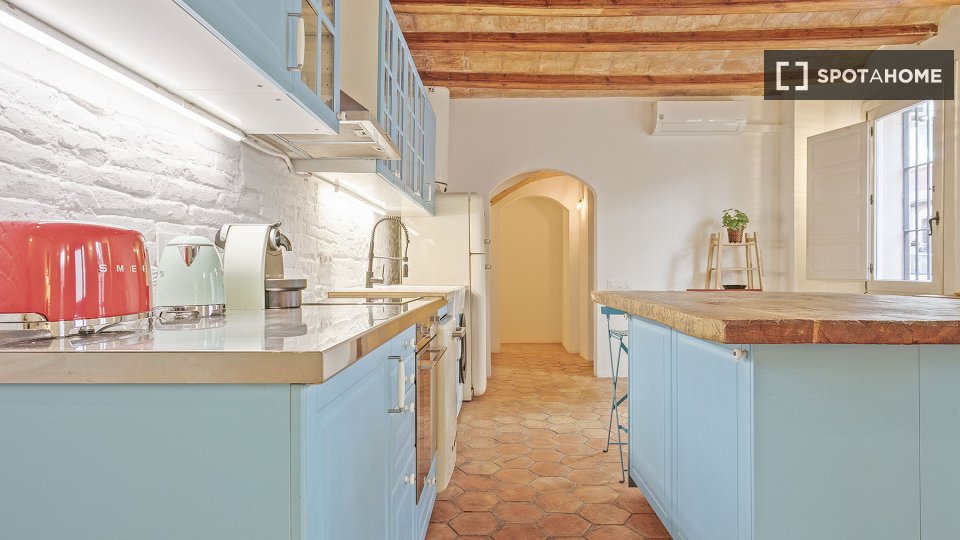 Apartment Barcelona, 2 beds, 85m² — photo 17