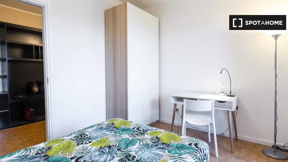 Double room Milan, 3 beds, 75m² — photo 4