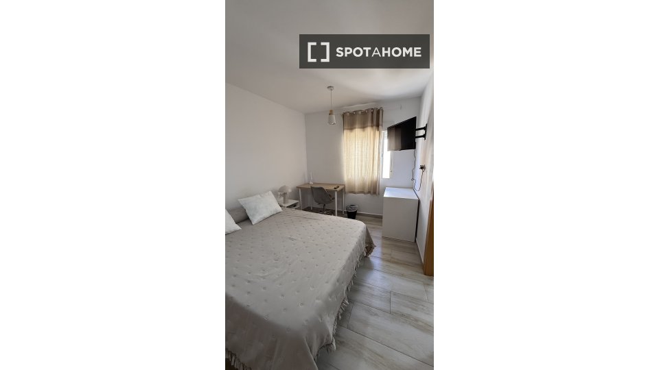 Double room Murcia, 3 beds, 70m² — photo 34