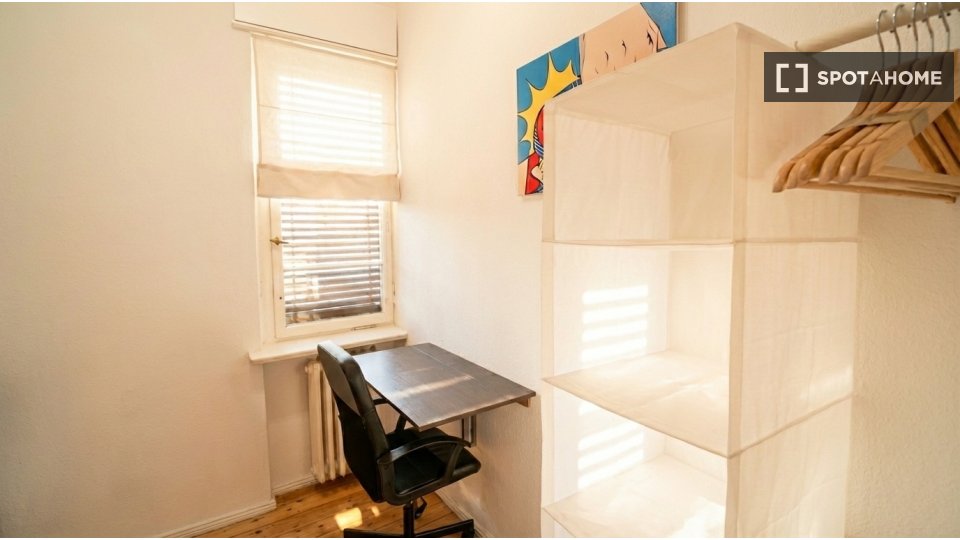 Double room Berlin, 6 beds, 132m² — photo 16
