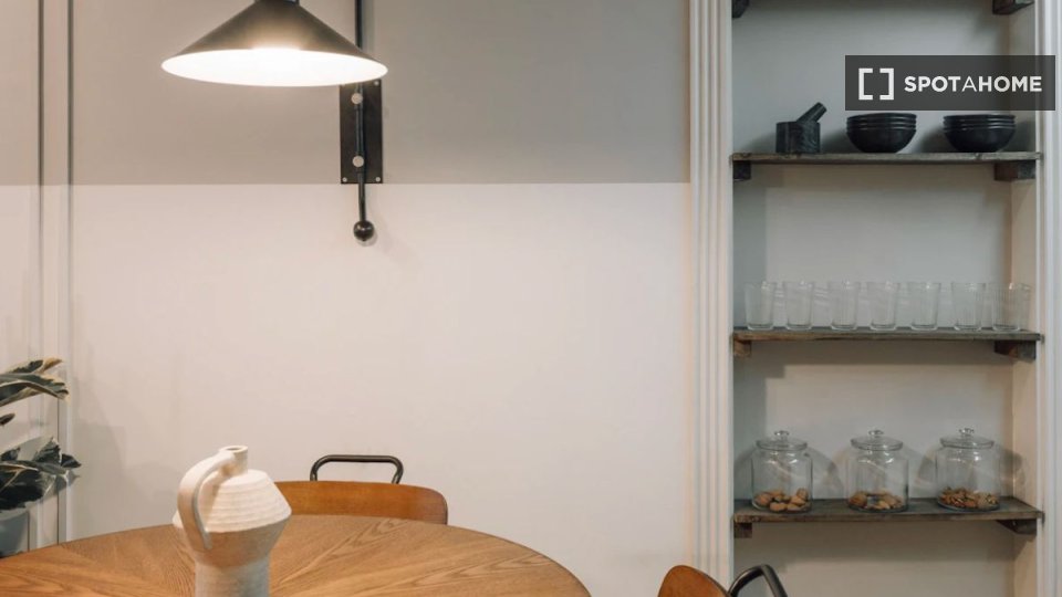 Apartment Lisbon, 1 bed — photo 16
