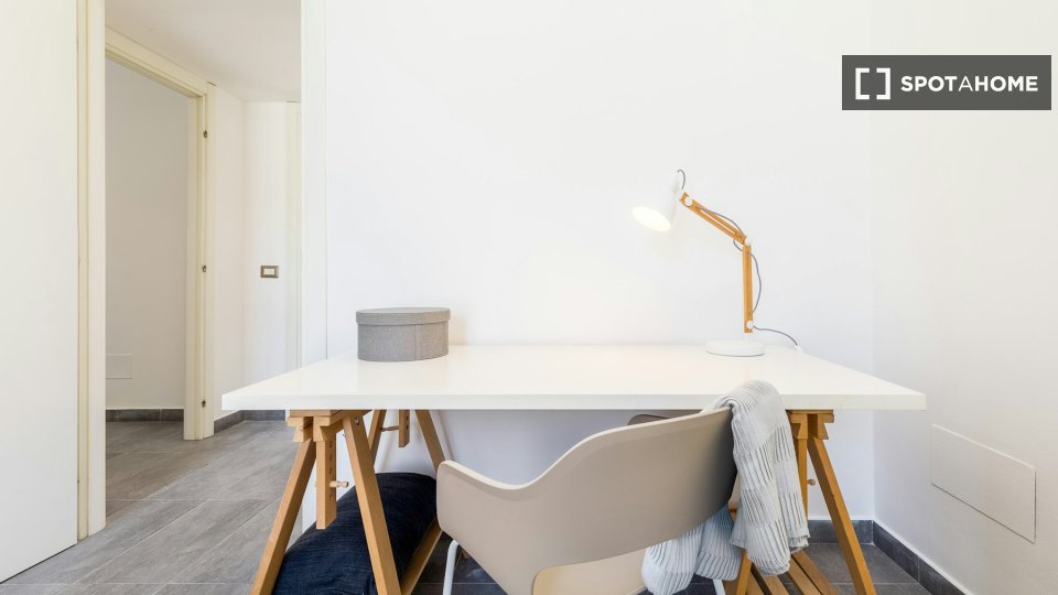 Double room Milan, 3 beds — photo 11