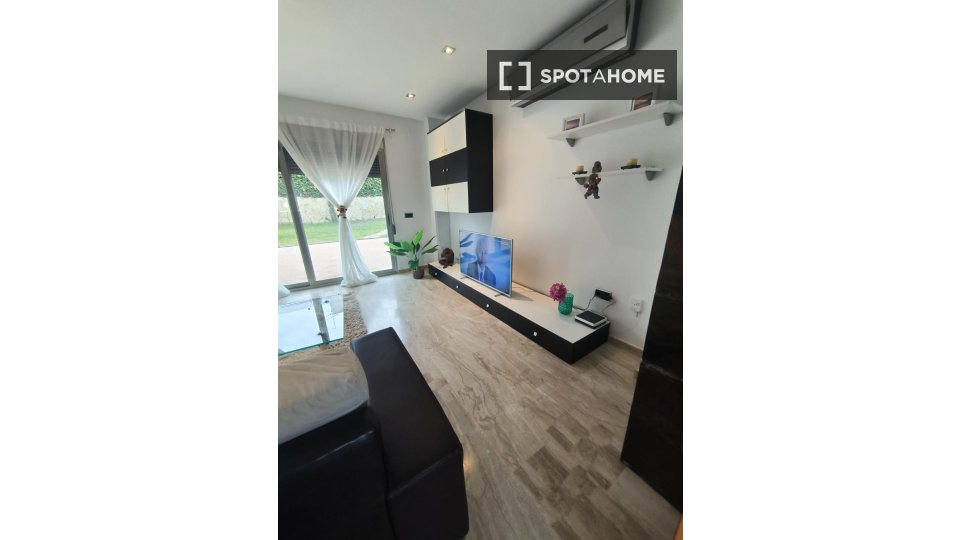 Apartment Valencia, 3 beds, 140m² — photo 11
