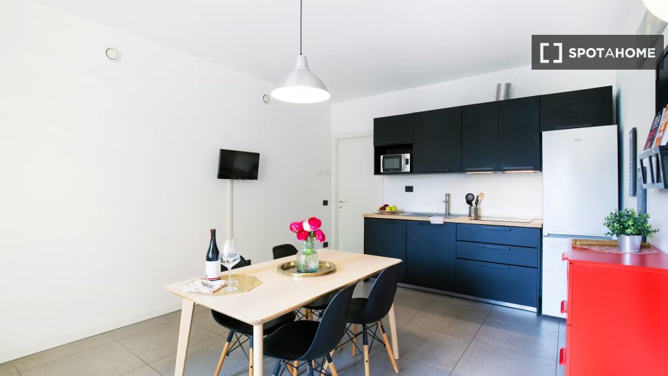 Double room Milan, 5 beds — photo 33