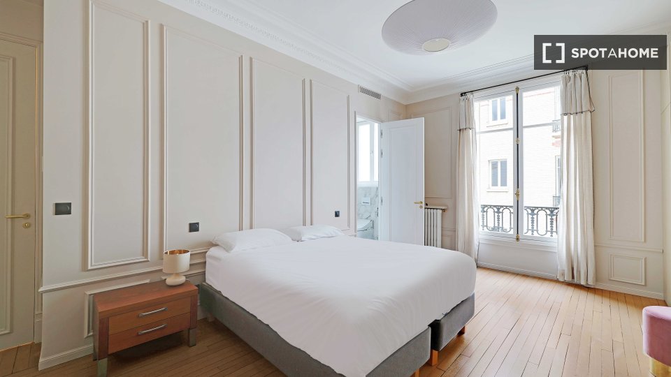 Apartment Paris, 3 beds, 130m² — photo 17