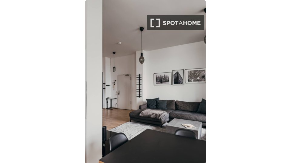 Apartment Berlin, 3 beds, 93m² — photo 1