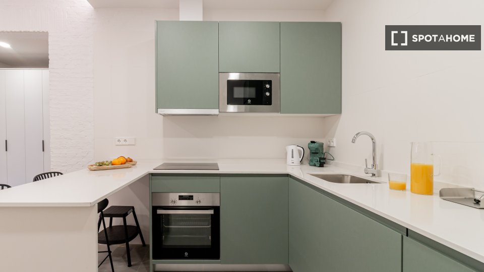 Apartamento de 2 dormitorios en alquiler en Palacio, Madrid