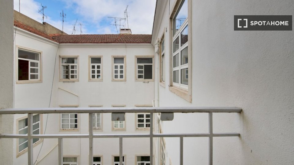 Double room Lisbon, 7 beds — photo 14