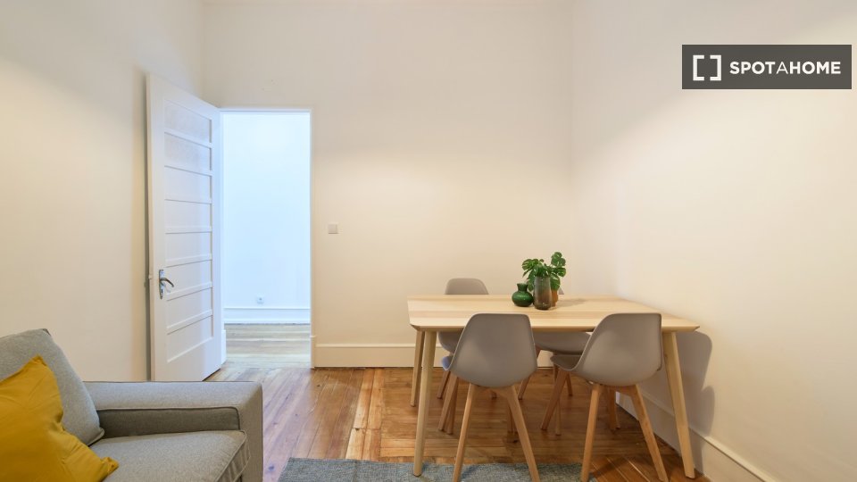 Double room Lisbon, 7 beds — photo 14