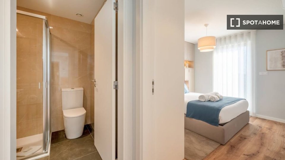 Apartment Lisbon, 1 bed — photo 15