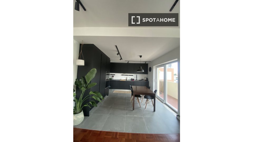 Apartment Lisbon, 3 beds, 140m² — photo 4