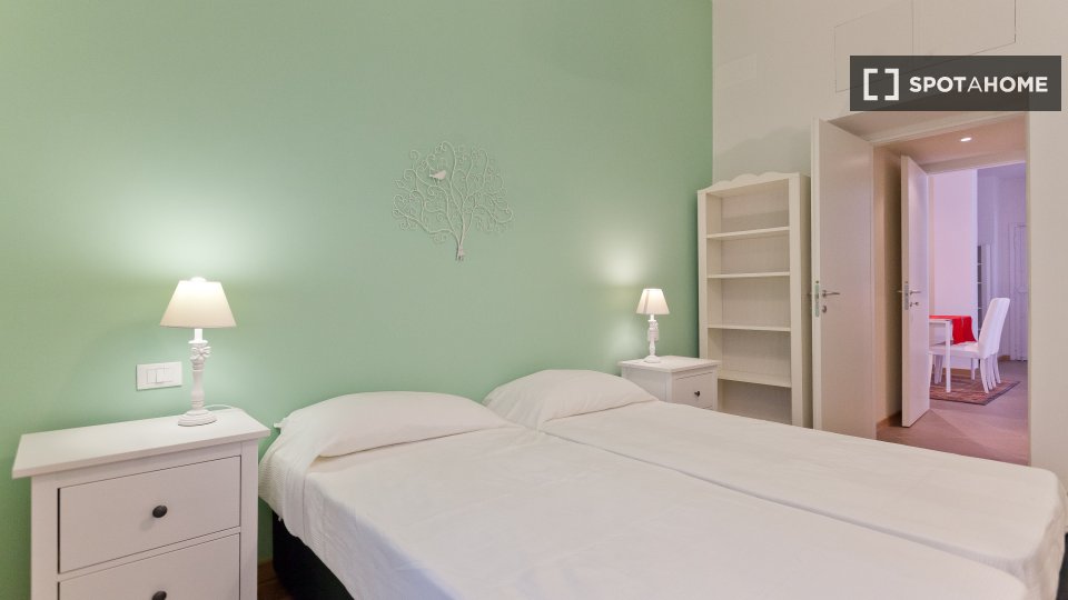 Apartment Rome, 2 beds — photo 16