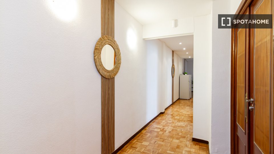 Double room Madrid, 6 beds — photo 22