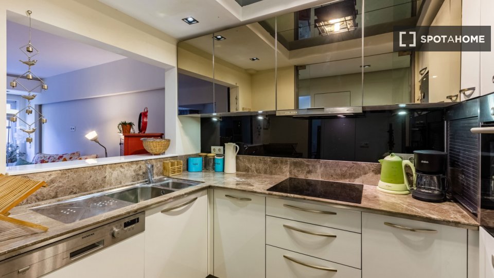 Apartment Istanbul, 1 bed — photo 17