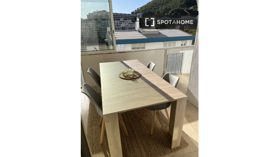 Apartment Lisbon, 3 beds, 89m² — photo 2