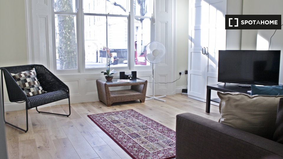 Apartment London, 1 bed — photo 1
