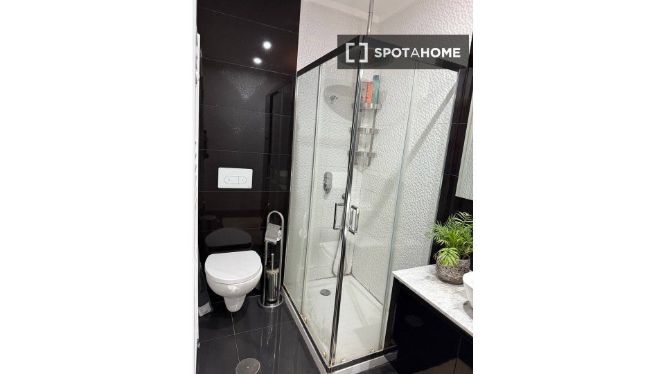 Double room Porto, 2 beds, 125m² — photo 1