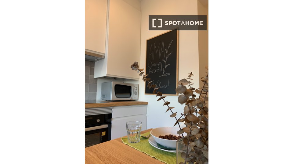 Double room Lisbon, 4 beds, 80m² — photo 7