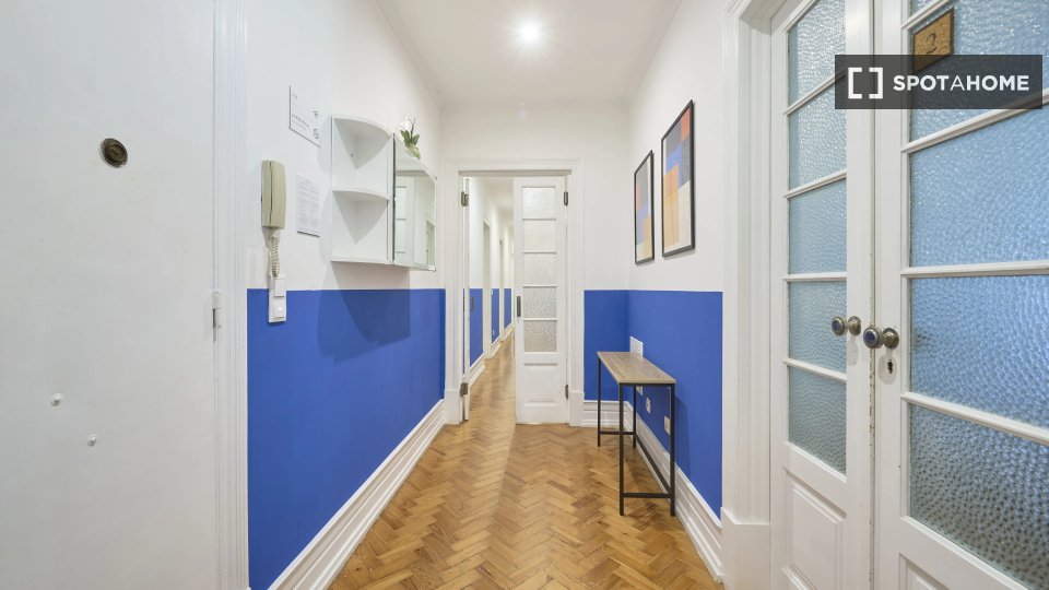 Double room Lisbon, 9 beds — photo 14
