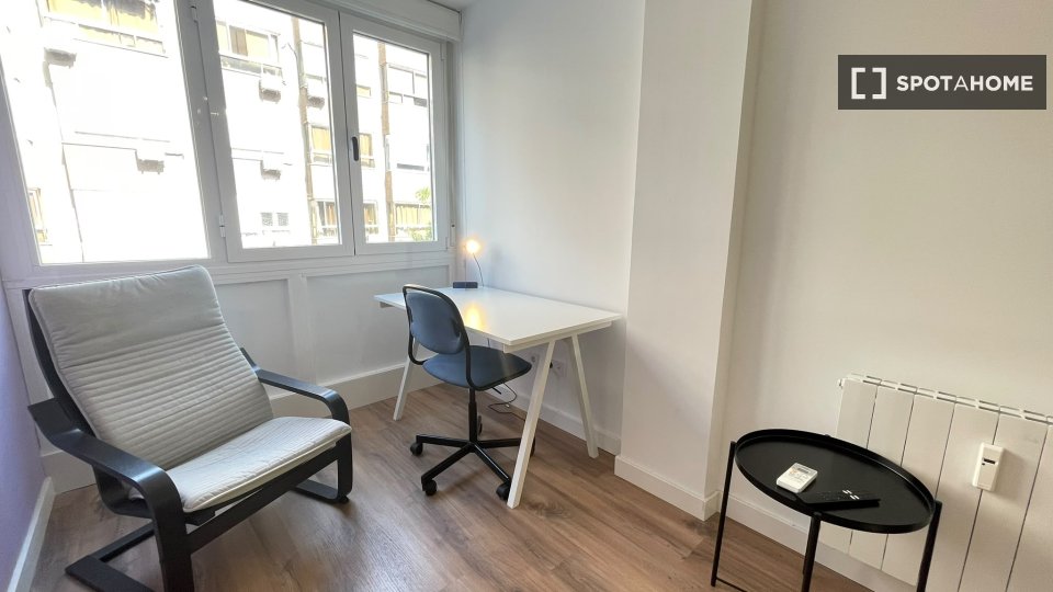 Double room Madrid, 6 beds — photo 16